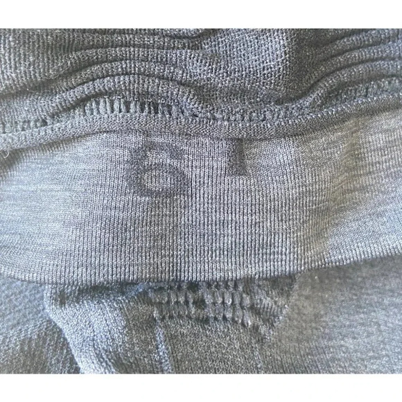 Lululemon In The Flow Crop II Leggings Gray Size 6 - Picture 4 of 5